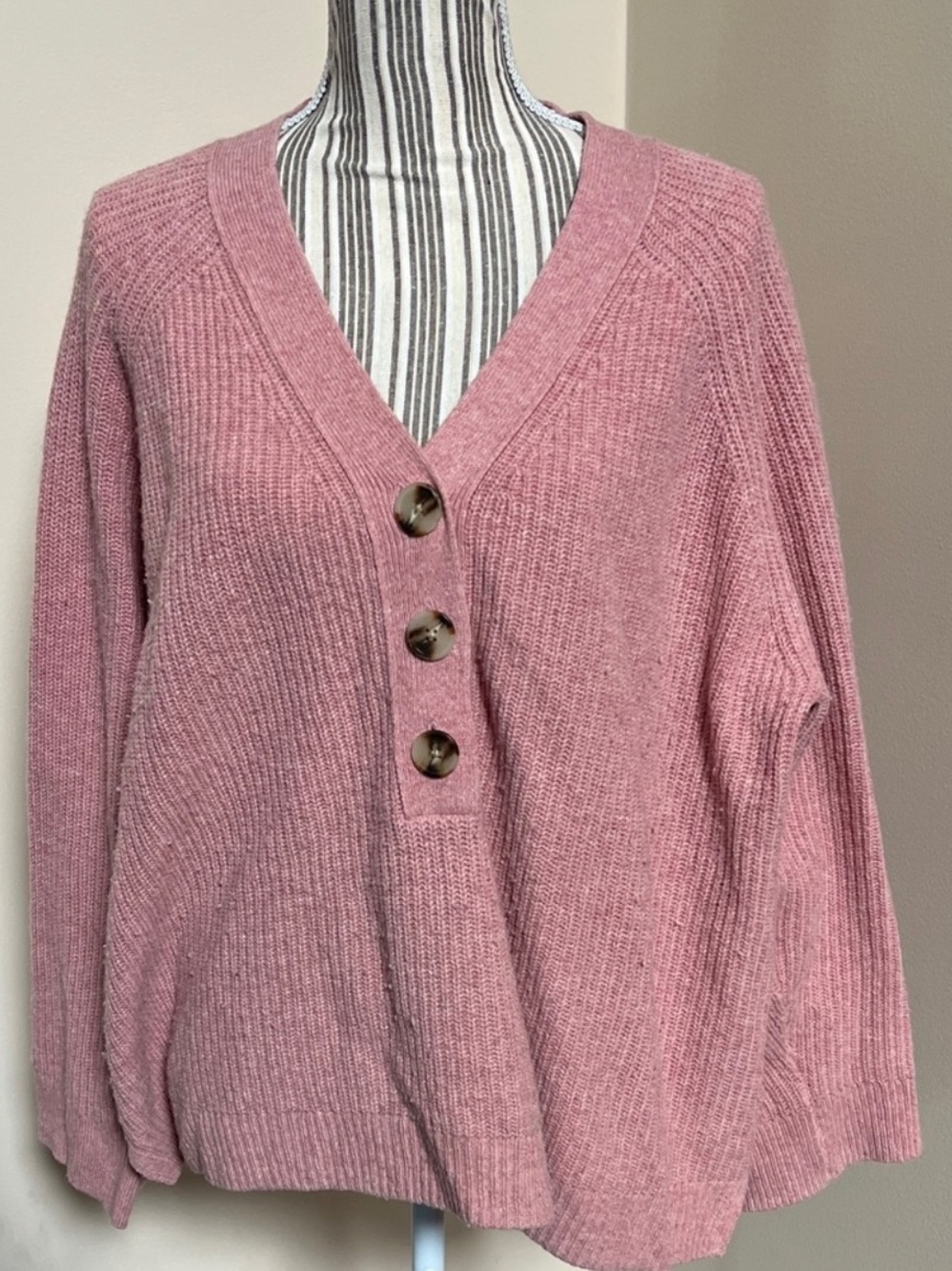 Madewell Pink V-Neck Button Pullover Sweater